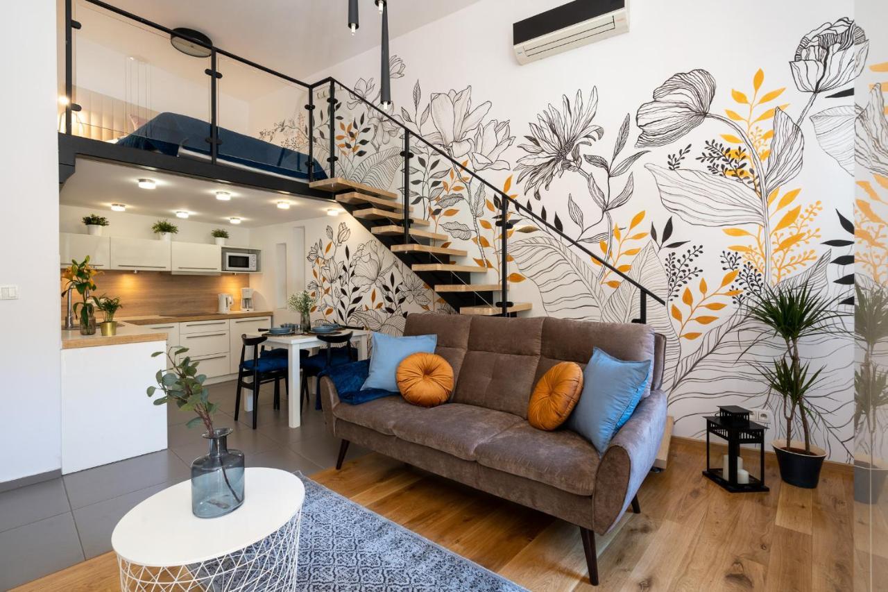 Home Sweet Home Krakow Bagian luar foto